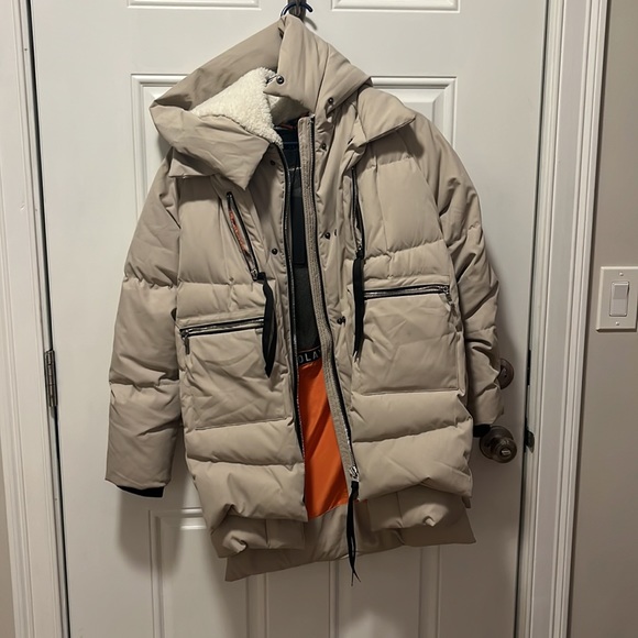 Orolay Women's Thickened Down Jacket - Picture 7 of 11